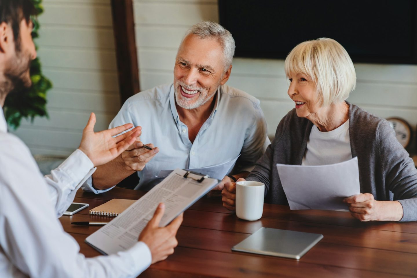 EZYFACT Senior Consultant Advising Clients